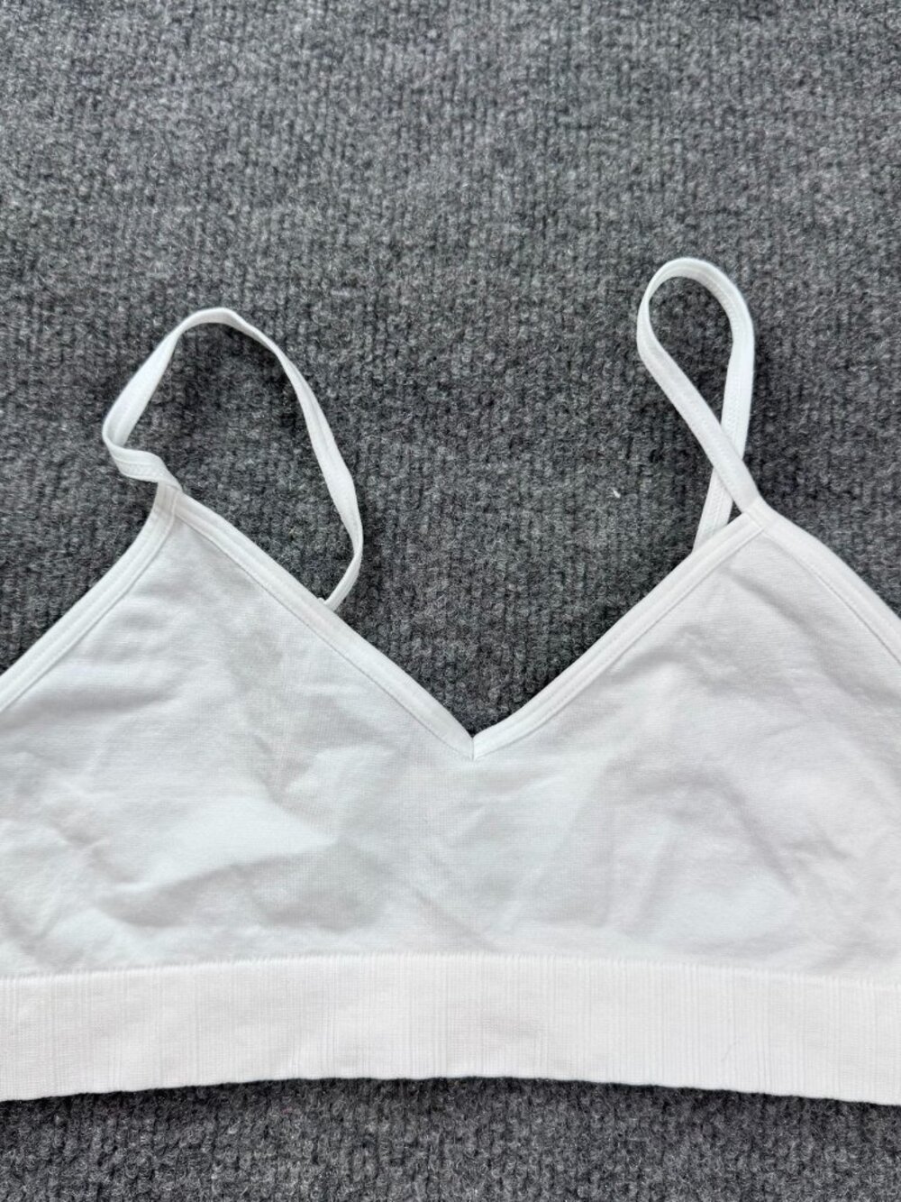 Cat & Jack Girls XL Seamless Bralette V-Neck Adjustable Straps Solid White Bra
